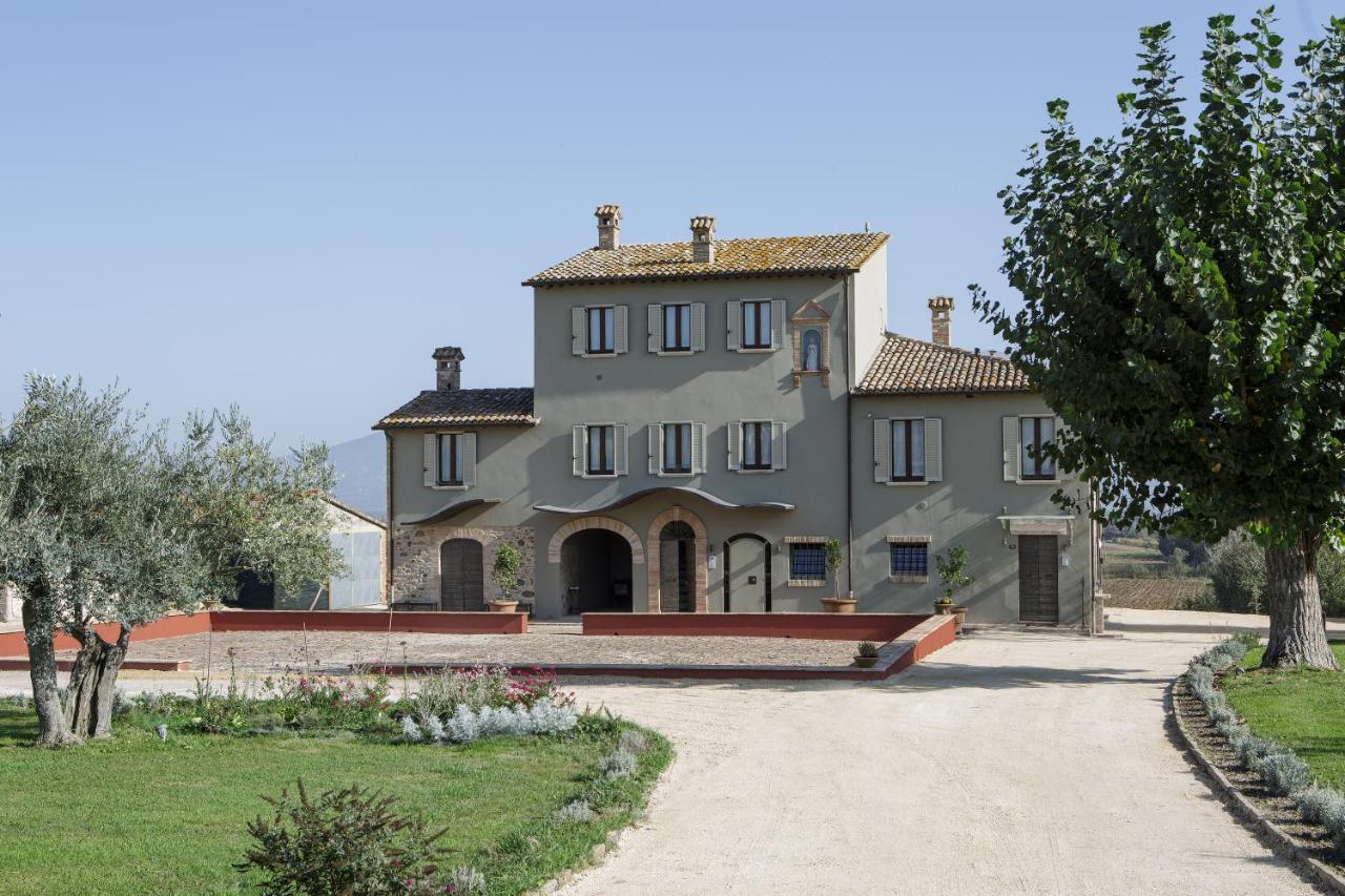 Seipetali Aparthotel Cannara Екстериор снимка